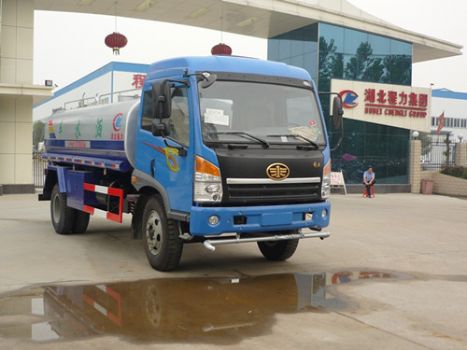 解放12立方灑水車圖片