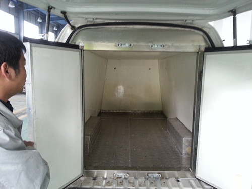0.5-1噸福田風景冷藏車_面包冷藏車圖片